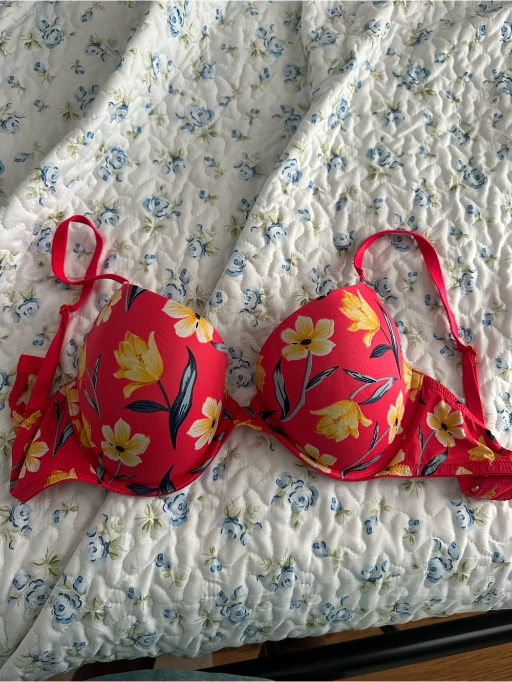 Women's Red Floral T-Shirt Bra